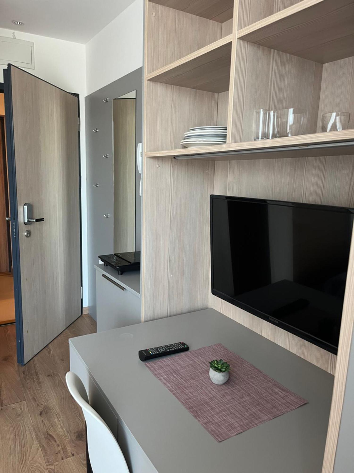 Good Wolska Residence Warsaw Ngoại thất bức ảnh