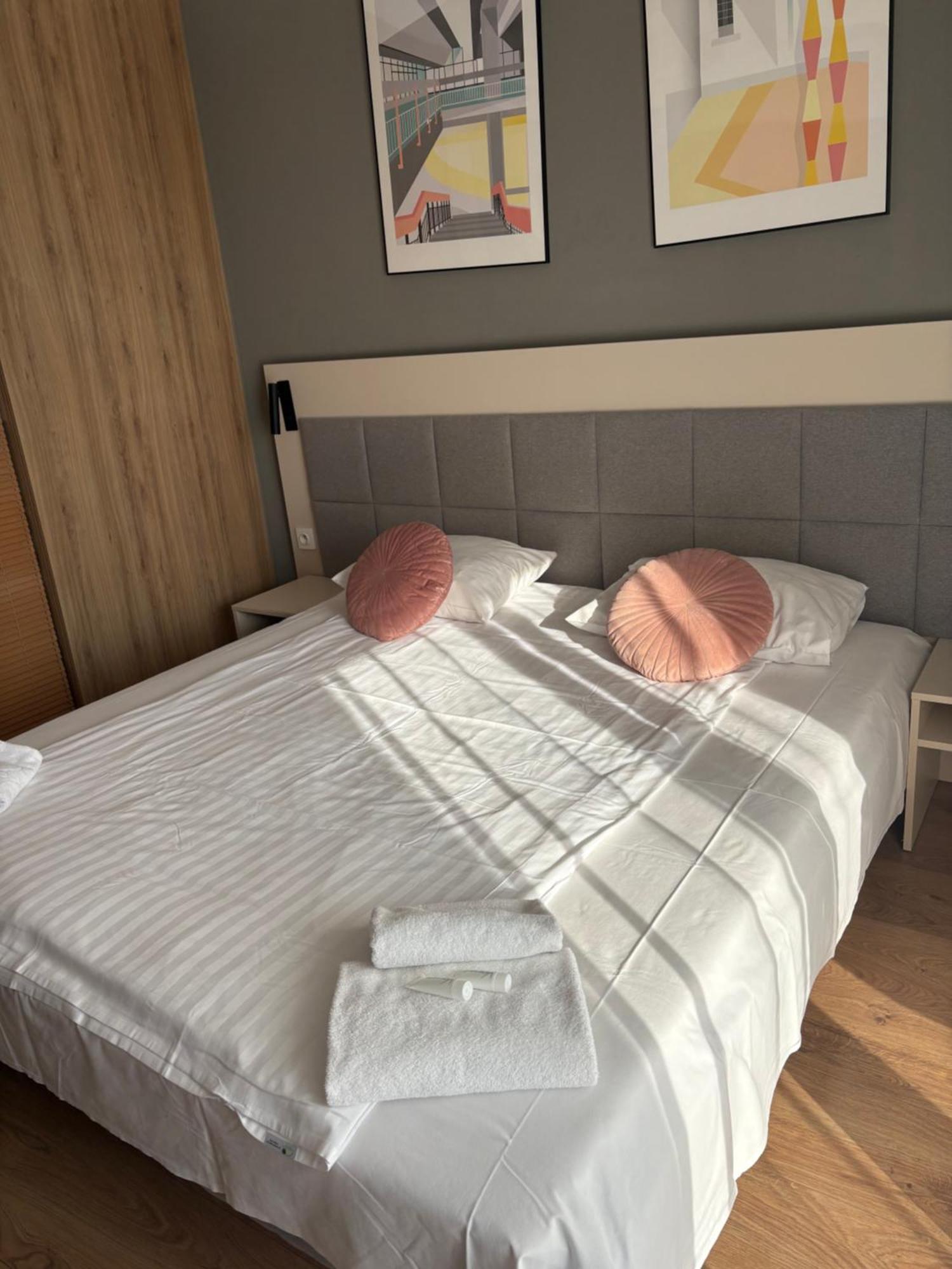 Good Wolska Residence Warsaw Ngoại thất bức ảnh